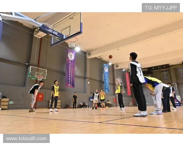 以篮球为纽带探索团队合作与拼搏精神在青年成长中的深远影响 以篮球为纽带探索团队合作与拼搏精神在青年成长中的深远影响