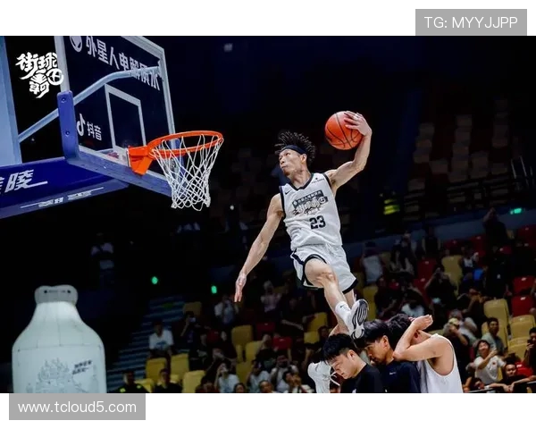 篮球文化与竞技精神的完美融合：从街头到职业赛场的热血征程