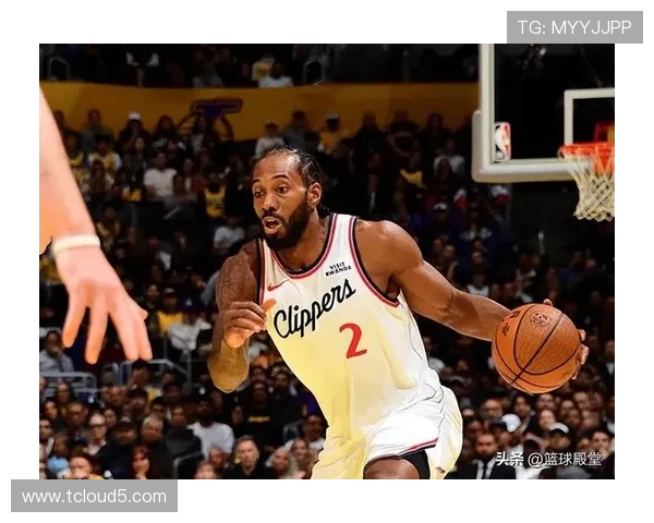 科怀伦纳德率队再掀攻防狂潮引领新时代篮球风暴 科怀伦纳德率队再掀攻防狂潮引领新时代篮球风暴